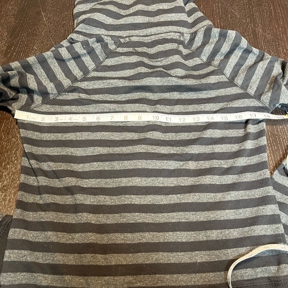 Calvin Klein zipper sweater - Picture 3 of 4